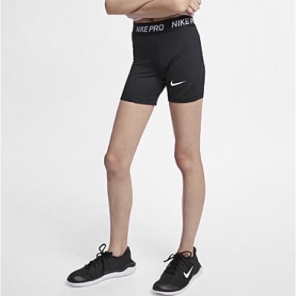 NIKE PRO Big Kids (Girls) 4” Shorts SIZE MEDIUM